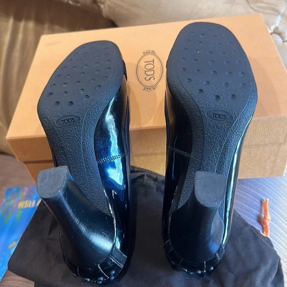Tod’s heels in excellent condition, had the fir a while but never worn.